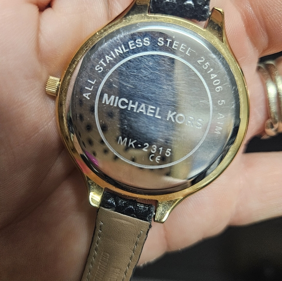 Michael Kors wrap around watch ⌚️ - Picture 2 of 5